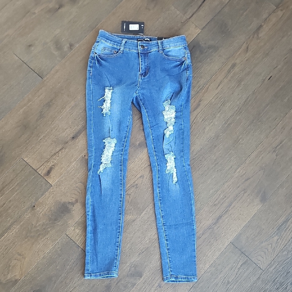 FASHION NOVA “TOO MUCH BOOTY” JEANS NWT